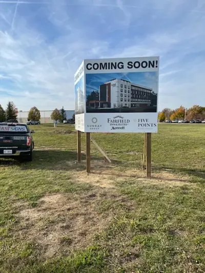 Exterior Signage Photo